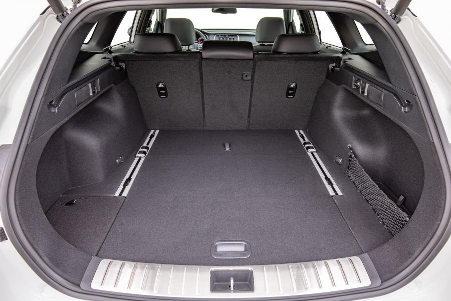 Багажник Kia Optima Sportswagon GT Line (JF) 2018 года  (WW) (фото 34 из 44)